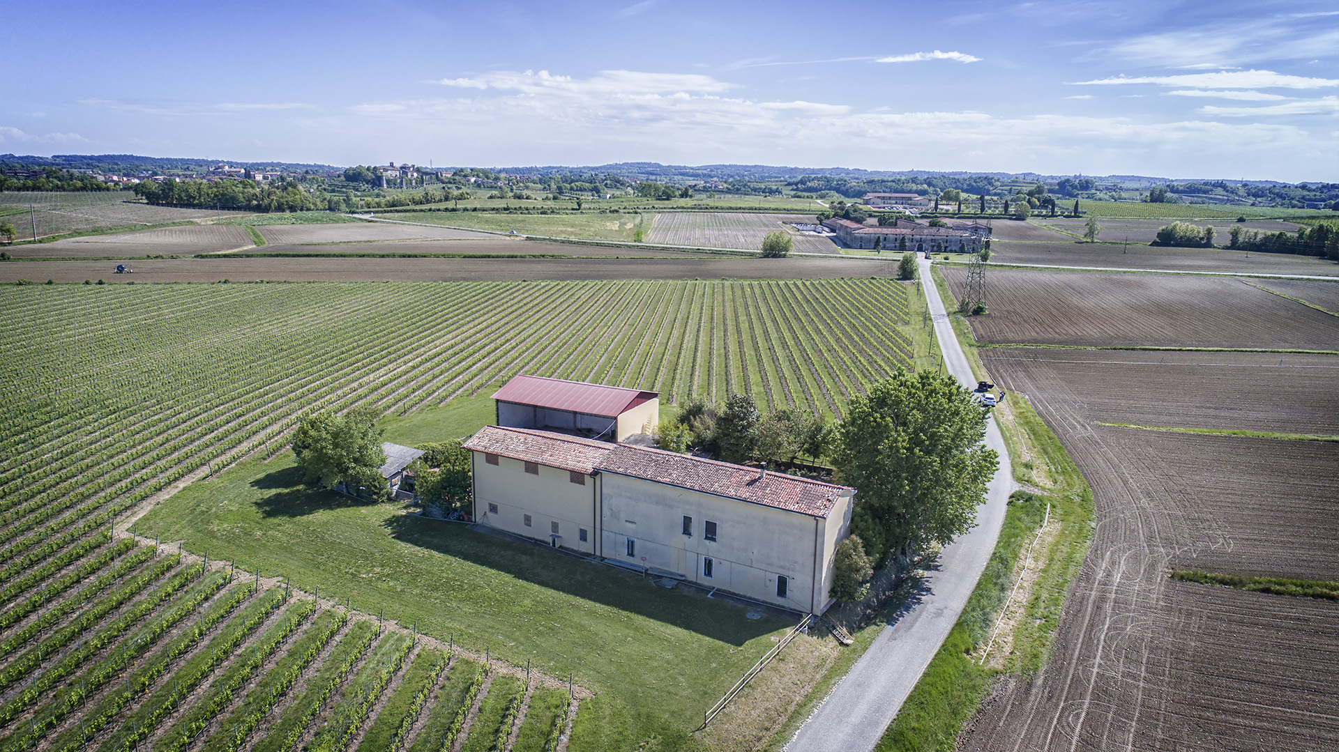 fotografie al volo - servizi fotgrafici con drone per agenzie immobiliari