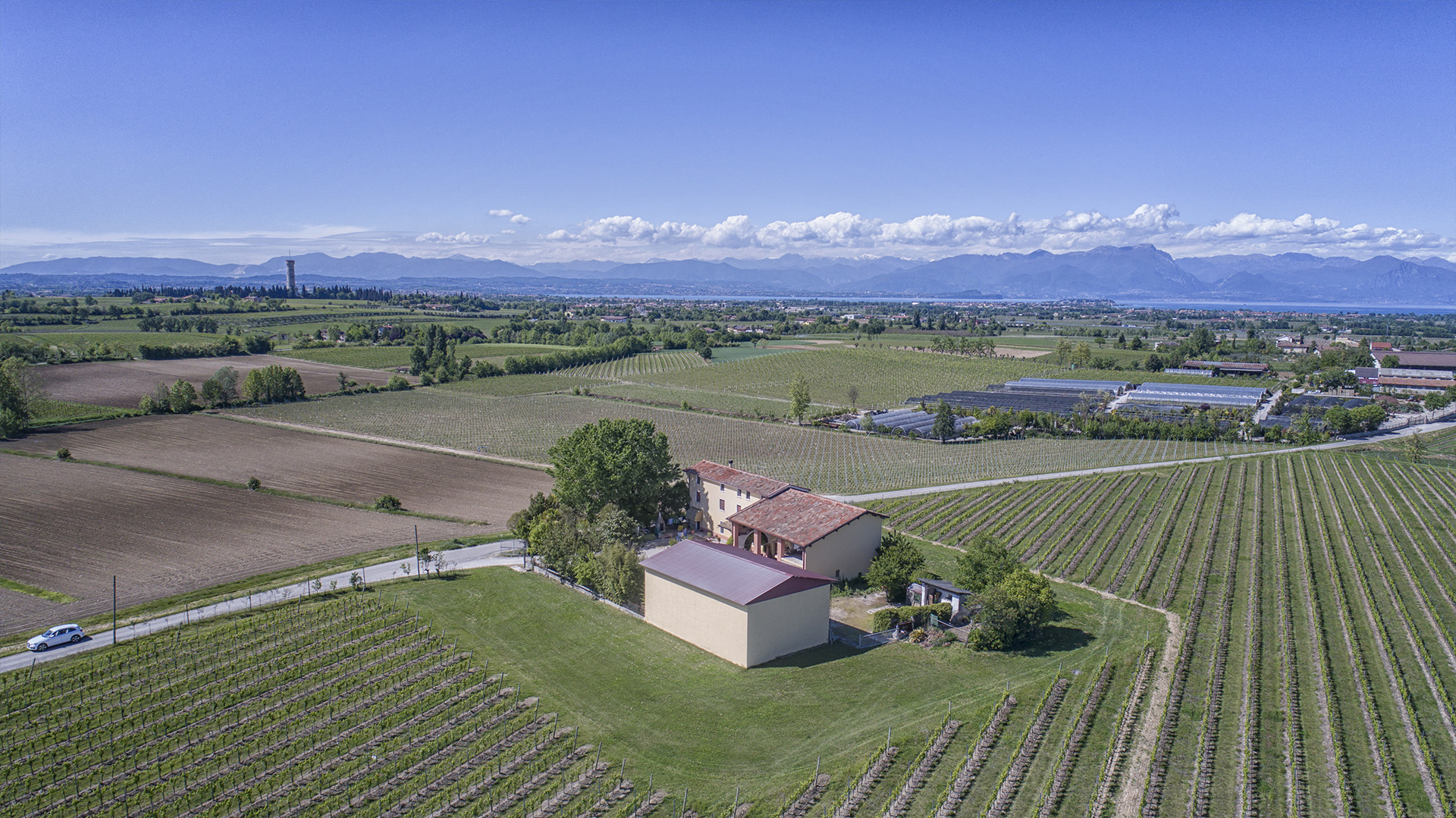 fotografie al volo - servizi fotgrafici con drone per agenzie immobiliari